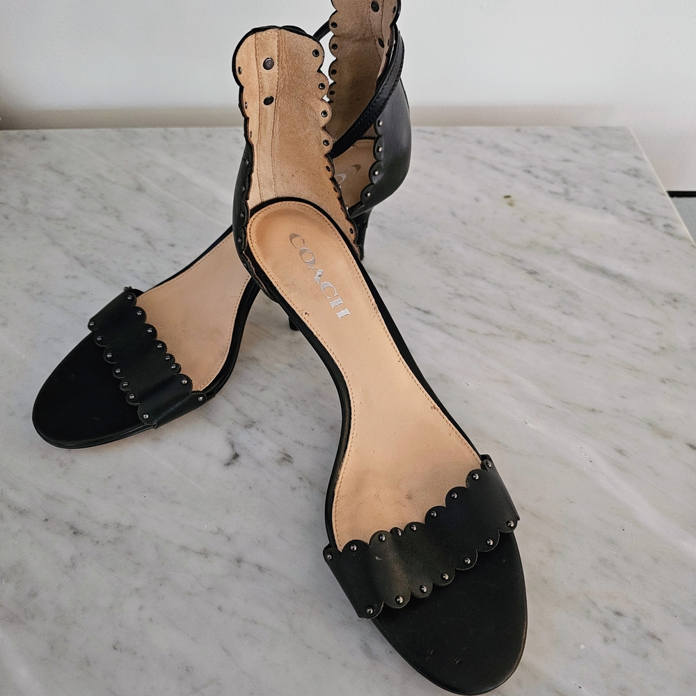 Coach Black Leather Scalloped Heels Women's Sz 9 Ankle Strap